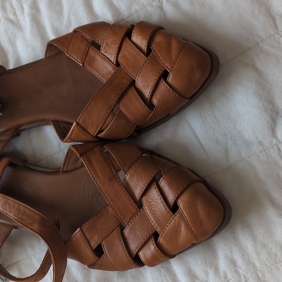 Bueno | Woven Flats | 37 - Picture 3 of 5